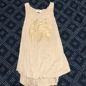 Blush colored tank top w rose gold feather print